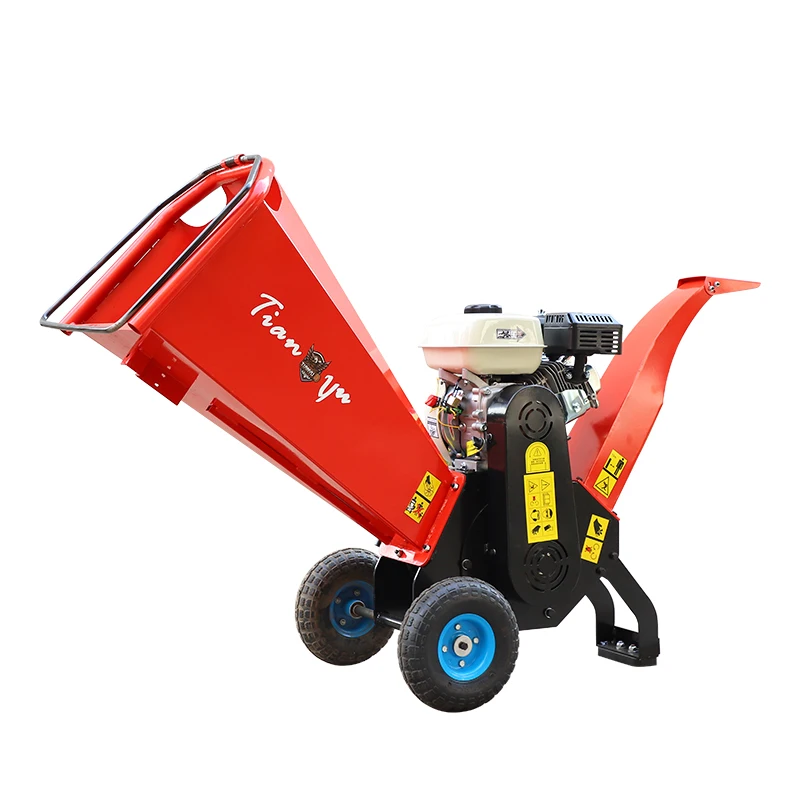 Multifunctional mobile wood chipper branch grinder leaves grinder garden machine agricultural machine