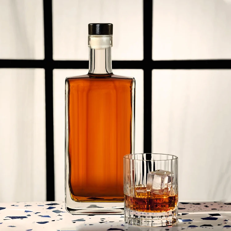 Customized 500ml 700ml clear square empty glass wine bottle Liquor Spirits Bottles For Vodka Whiskey alcohol drinking