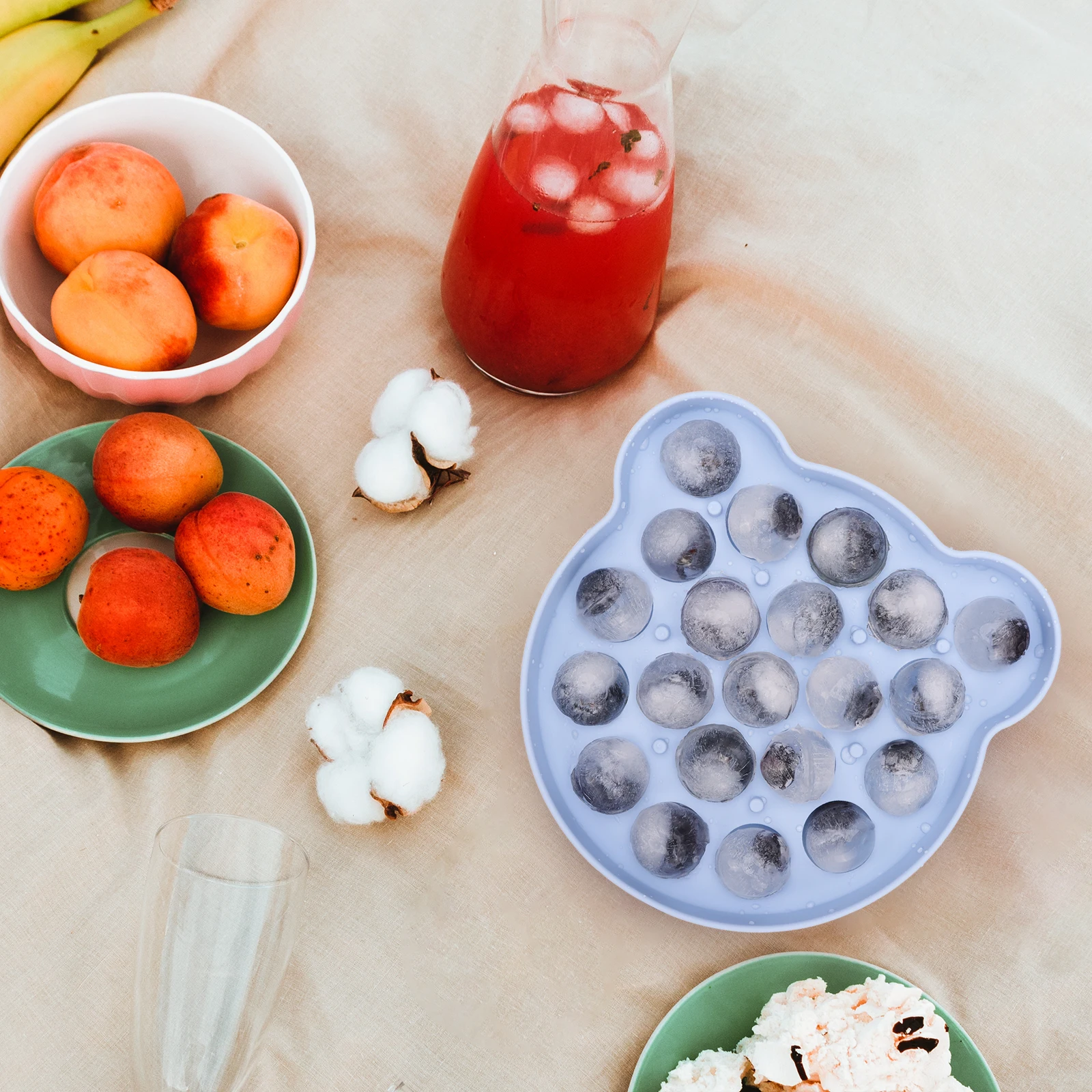 Summer Must-Haves Cute Animal Silicone Ice Mold Honey Comb Silicon Tray with Lid Cake Tools Molds