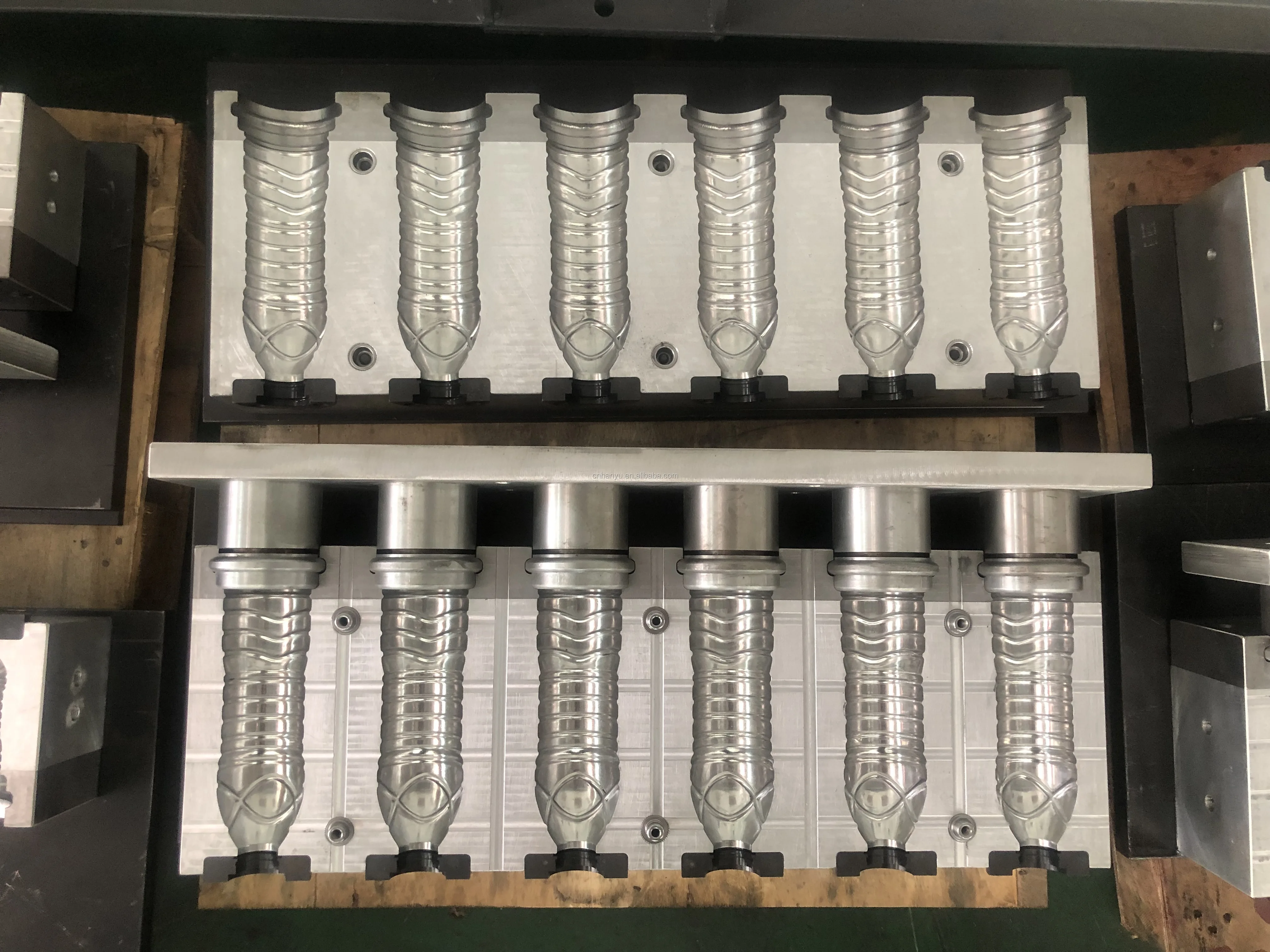 Water Bottle Mould Pet Plastic  Blowing Mold