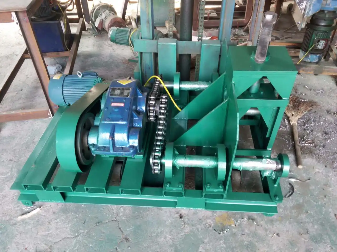 Metal square Tube Round Tube Electric Bending Machine Multi-functional Greenhouse Rolling Vertical Bending Machine