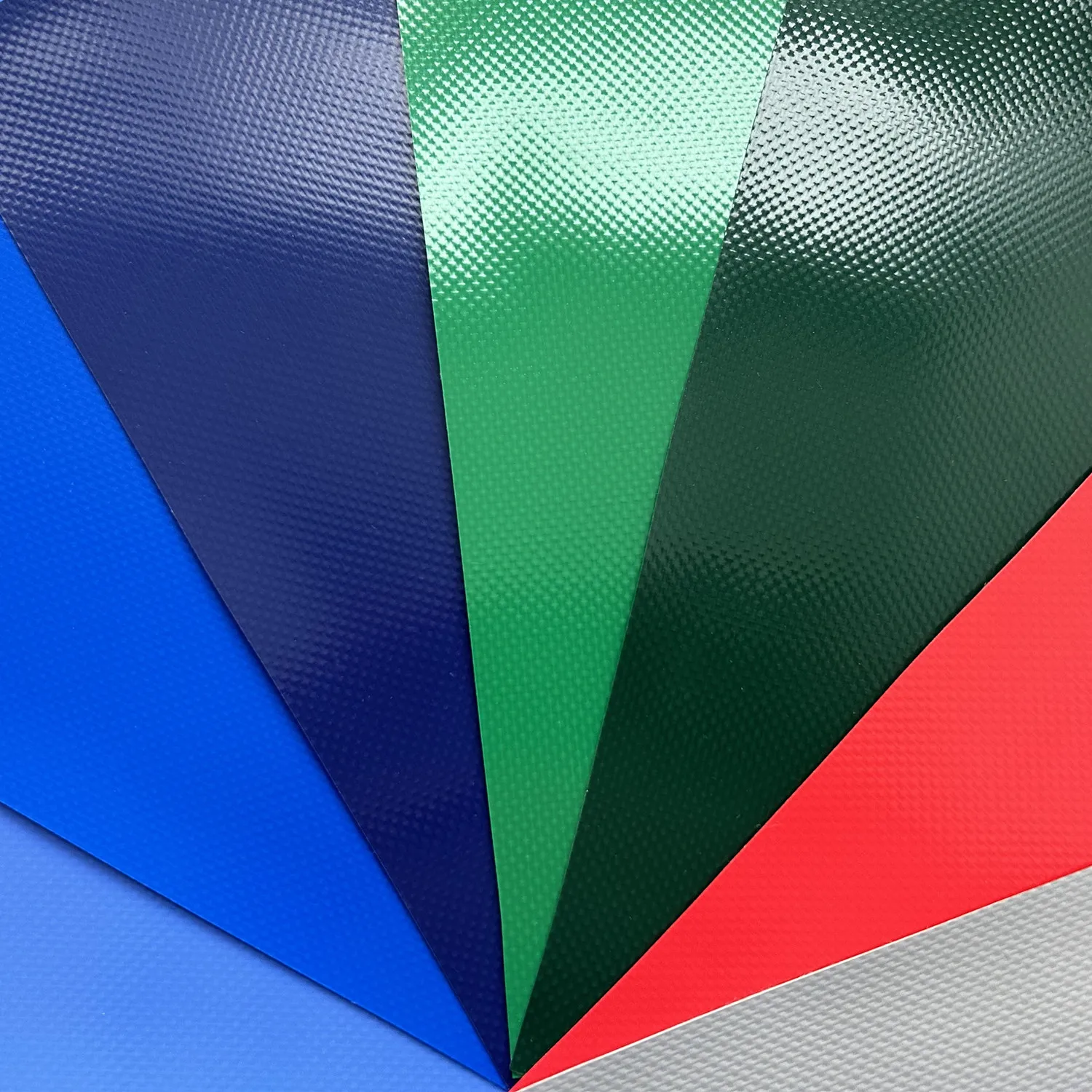 Heavy Duty Colorful 1000D 610GSM/650GSM/750GSM PVC Canvas Roll PVC Coated Vinyl Polyester Mesh Fabric PVC Tarpaulin