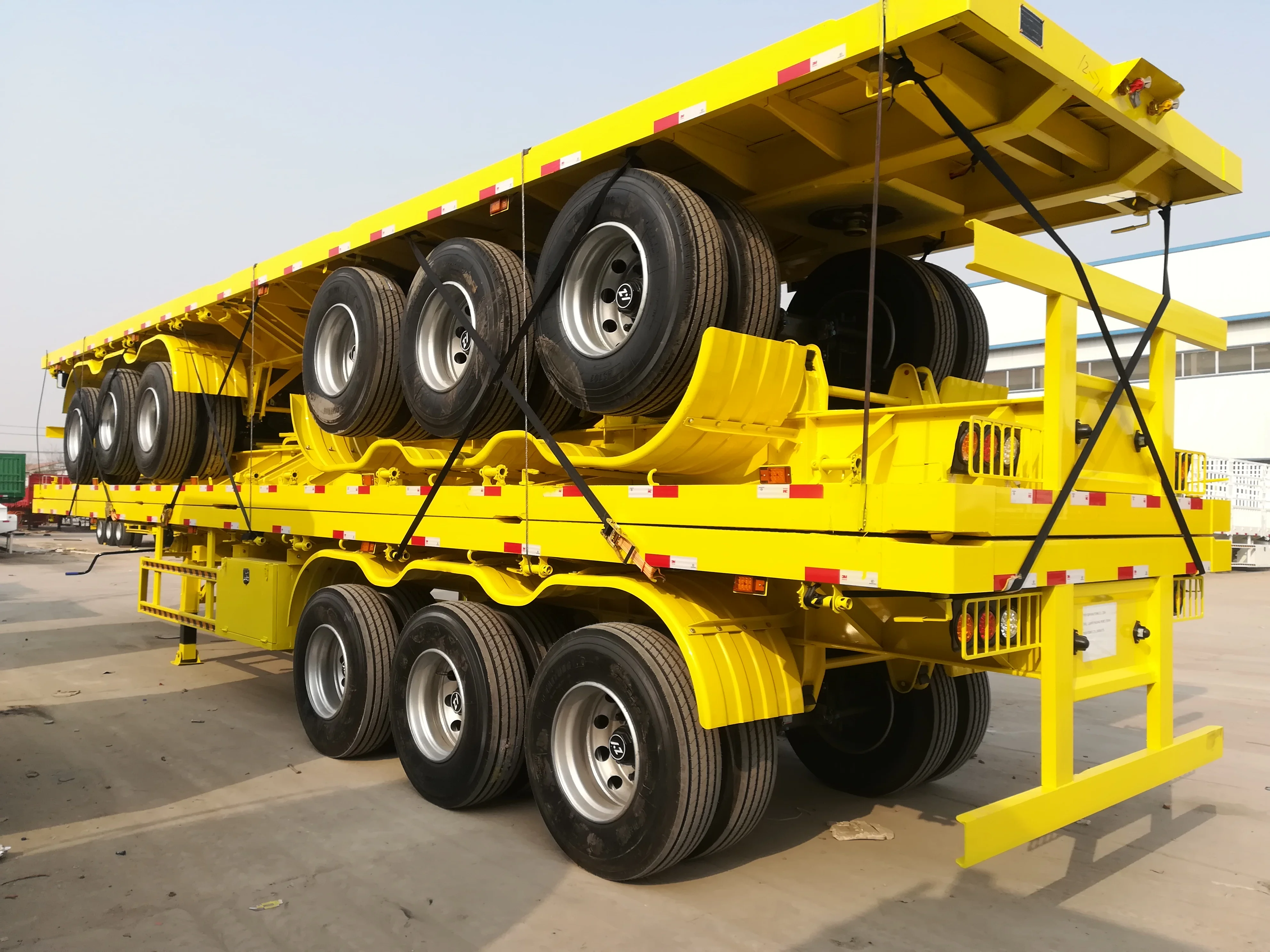 Chinese Trailer Factory Direct Sale New Used 3 Axles Flat Bed Flatbed Semi 40t 60t Container Truck for
