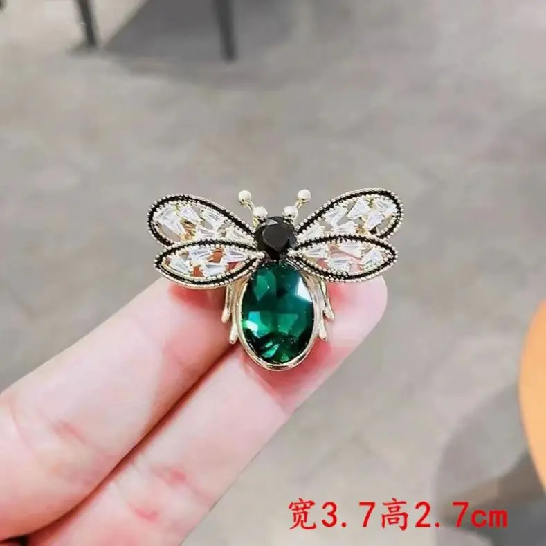 Wholesale Green Rhinestone Bee Brooch Cheap Price Women Fashion Jewelry Brooches