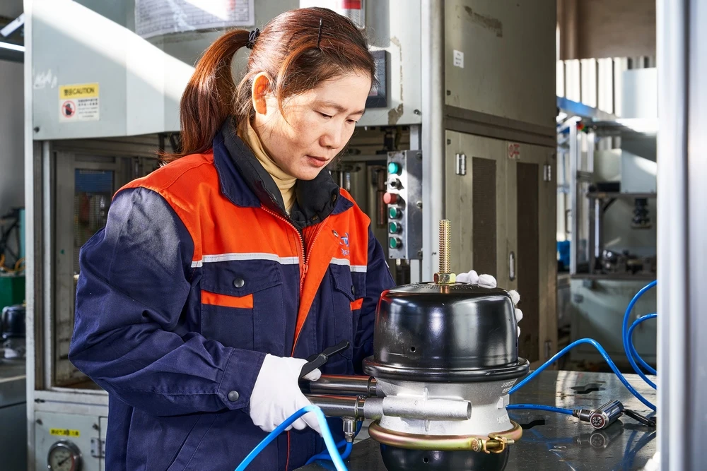 Semi Truck Type Single Style 24 Service Chamber Cam Brakes Long Stroke Price S-Cam Brake Chamber 4231069000