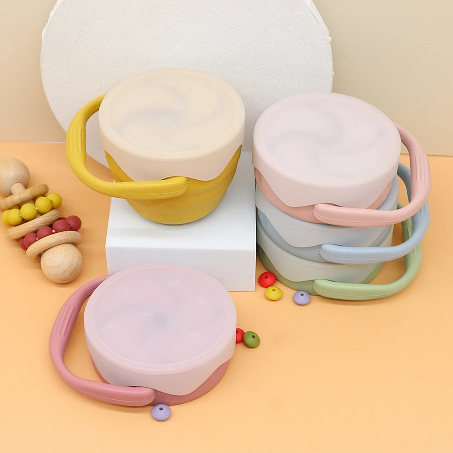 OEM Food Container No Spill baby edible grade silica gel safety complementary food fold snack cup