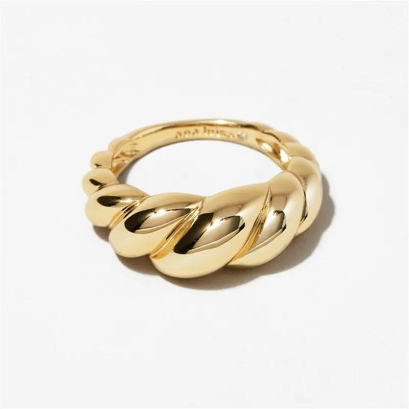  Fashion Twisted Croissant Women Rings Female