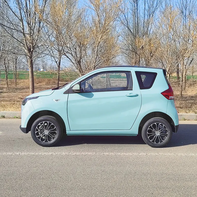 Маленький мини-автомобиль на солнечных батареях 2 места 3 двери пробег 400 км L7e CE сертифицированный для стран Европы