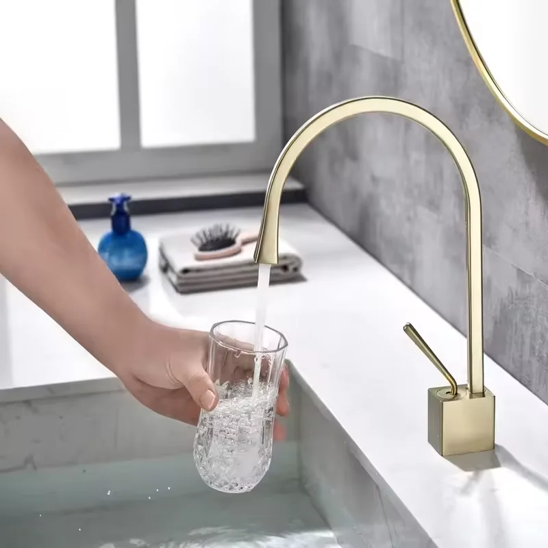 New Design Luxury Brush Gold Hotel Bathroom Portable Washing Sink Water Mixer tap  Copper Wash Basin Faucet