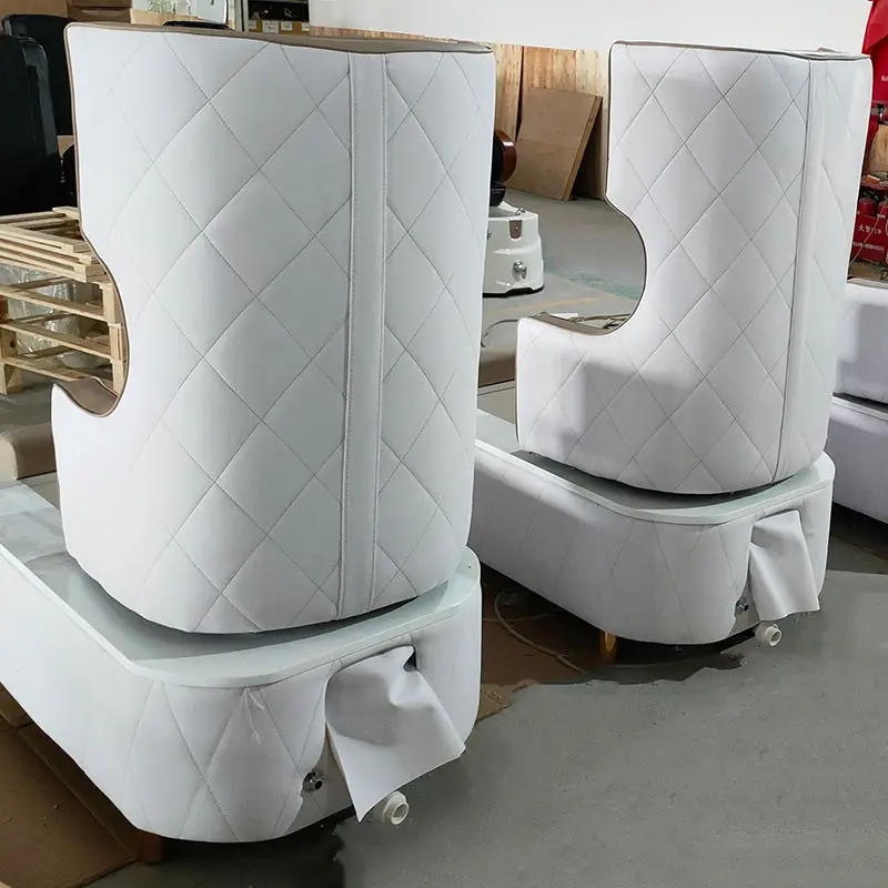 2023 Grey Luxury Comfortable Massage Pedicure Spa Chair With Foot Spa Bowl For Beauty Salon