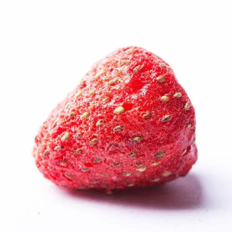 Free Samples Candied Dried Strawberry Pieces Freeze Dry Strawberry