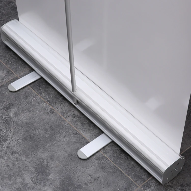 Устойчивый держатель для баннера на открытом воздухе