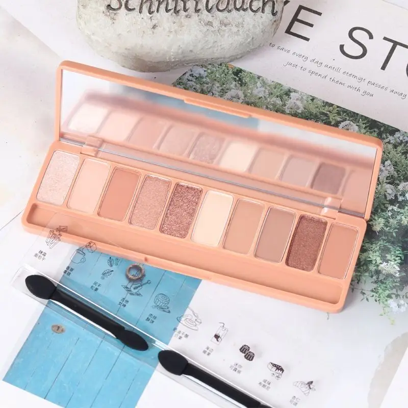 Wholesale 10 colors Empty eye shadow palette Korea Plastic Eyeshadow Palette Matte Concealer palette