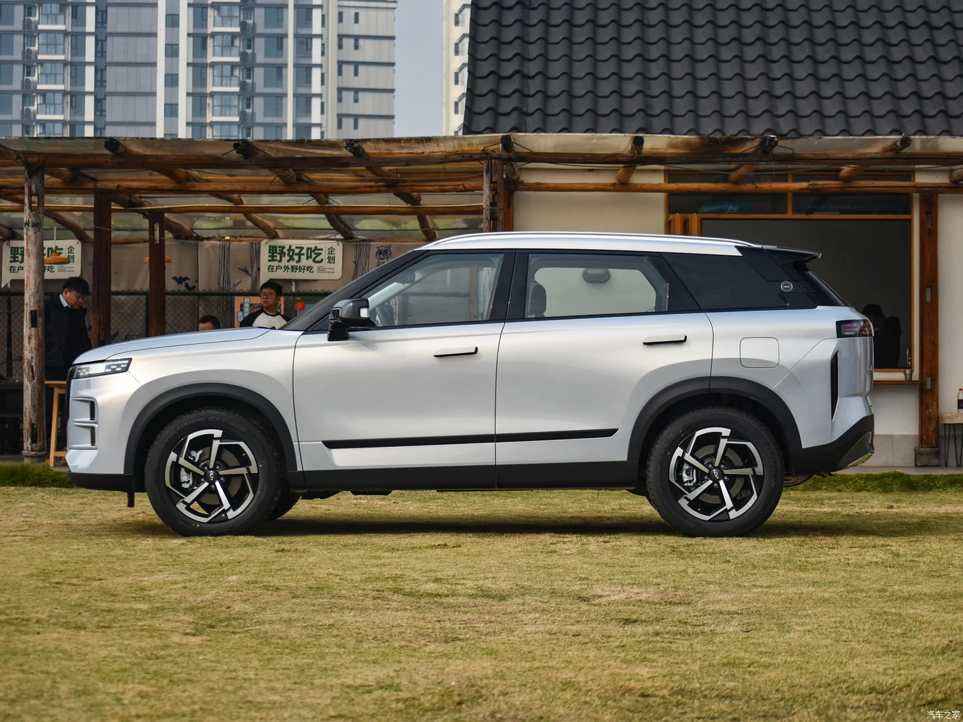 Chery Jaecoo J7 TJ-1 Exploration 06 1.6T Off Road Petrol Gasoline Car Chery SUV 4WD New Cars Deposit