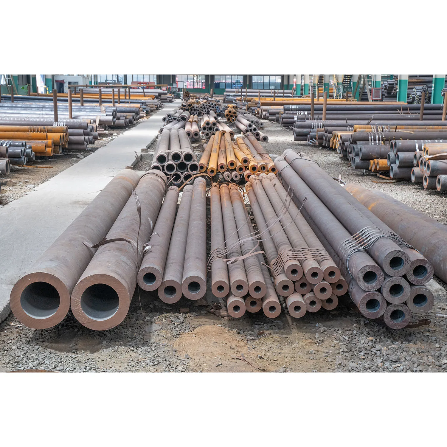 Top Selling ASTM A106 Seamless Steel Pipe Black Carbon Tube for Oil and Gas Line