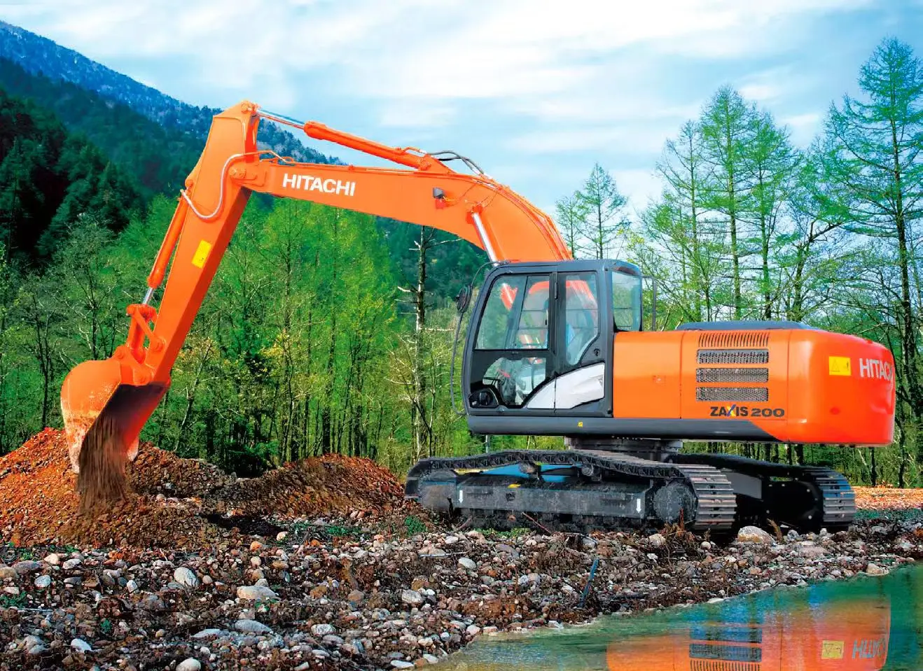 Продается востребованный экскаватор Hitachi ZX200 гусеничный hitachi ZAXIS200-5g с импортным двигателем