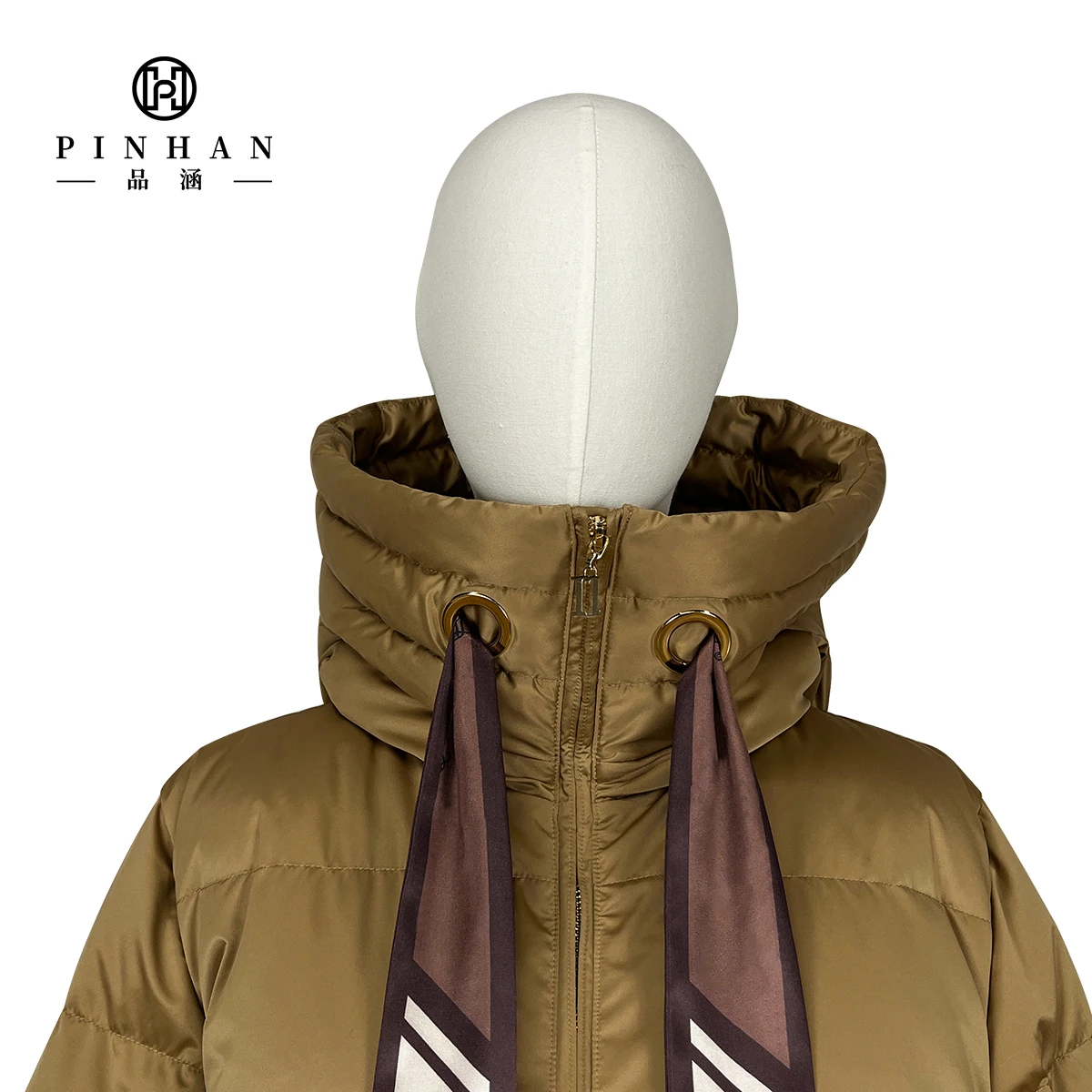 Designed Lady Down Jackets Customized Silk Scarf Drawstring with Printing Puffer Jackets for Women Super Large Hood