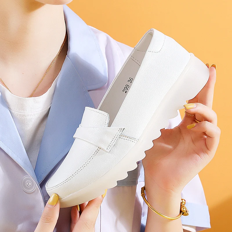 Flat White Nurse Shoes Women Walking Indoor Non-Slip Comfortable Outdoor Casual