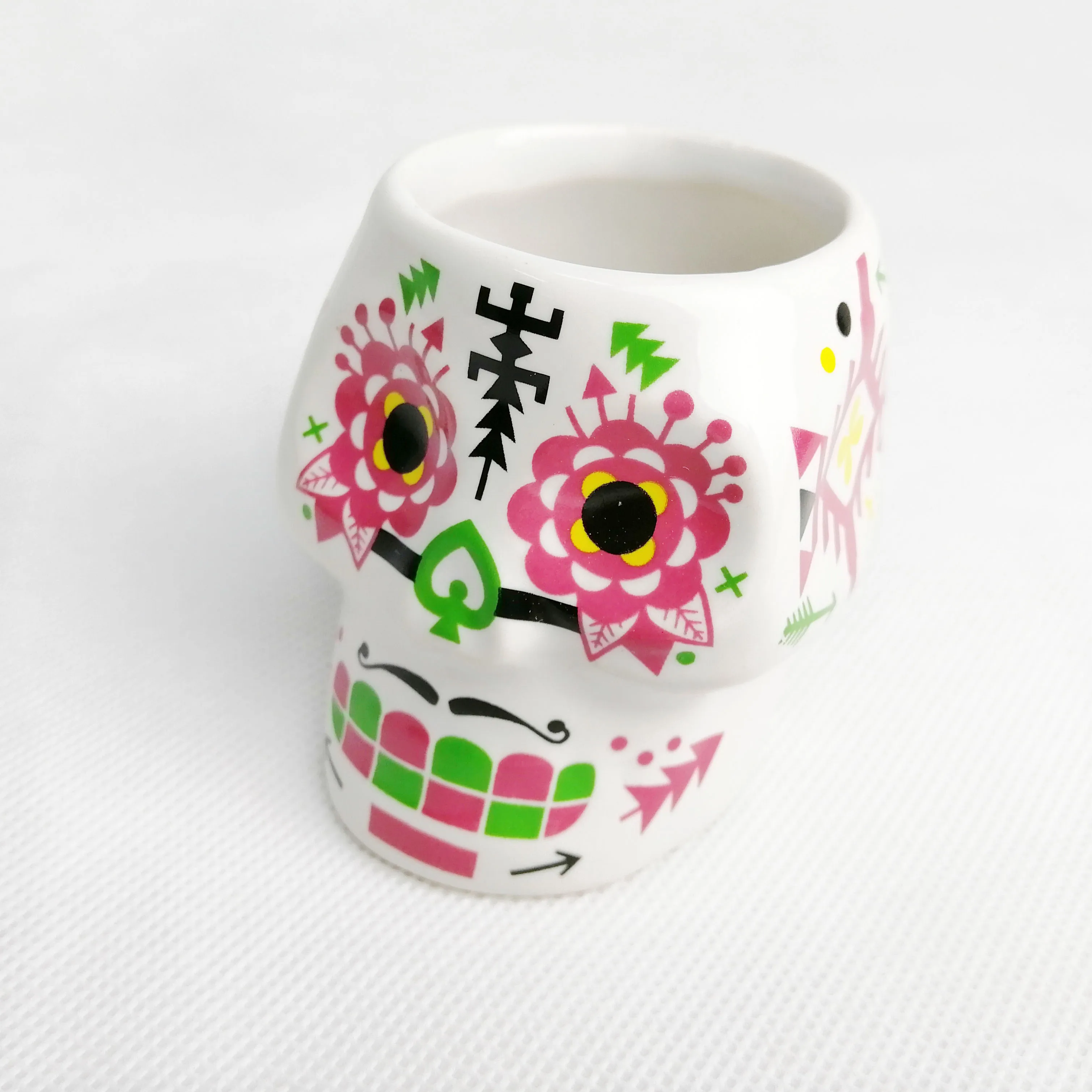 Wholesales Ceramic Skull Shot Glass Creative Spirit Glass Beer Cup Beer Mug