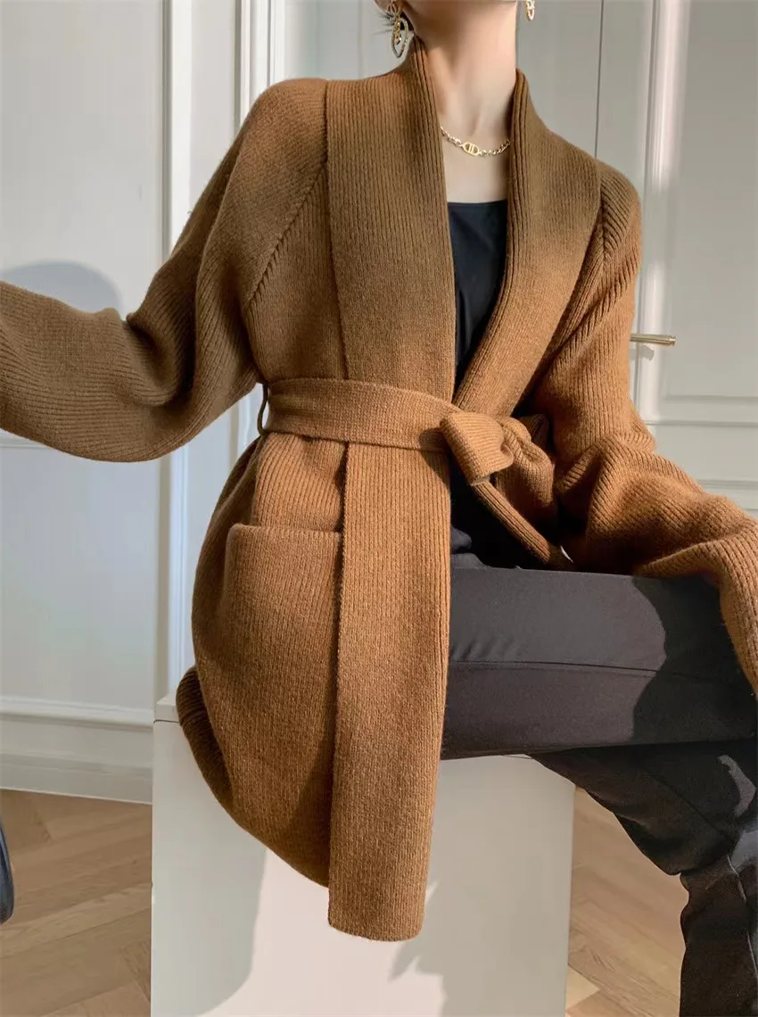 Thick bathrobe slouchy knit sweater jacket medium length alpaca cardigan with lace-up