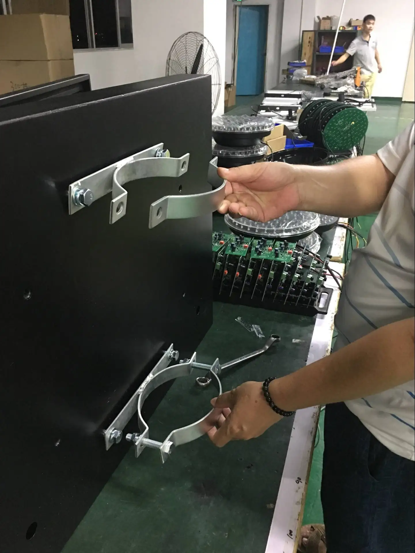 Two digits and two color countdown timer