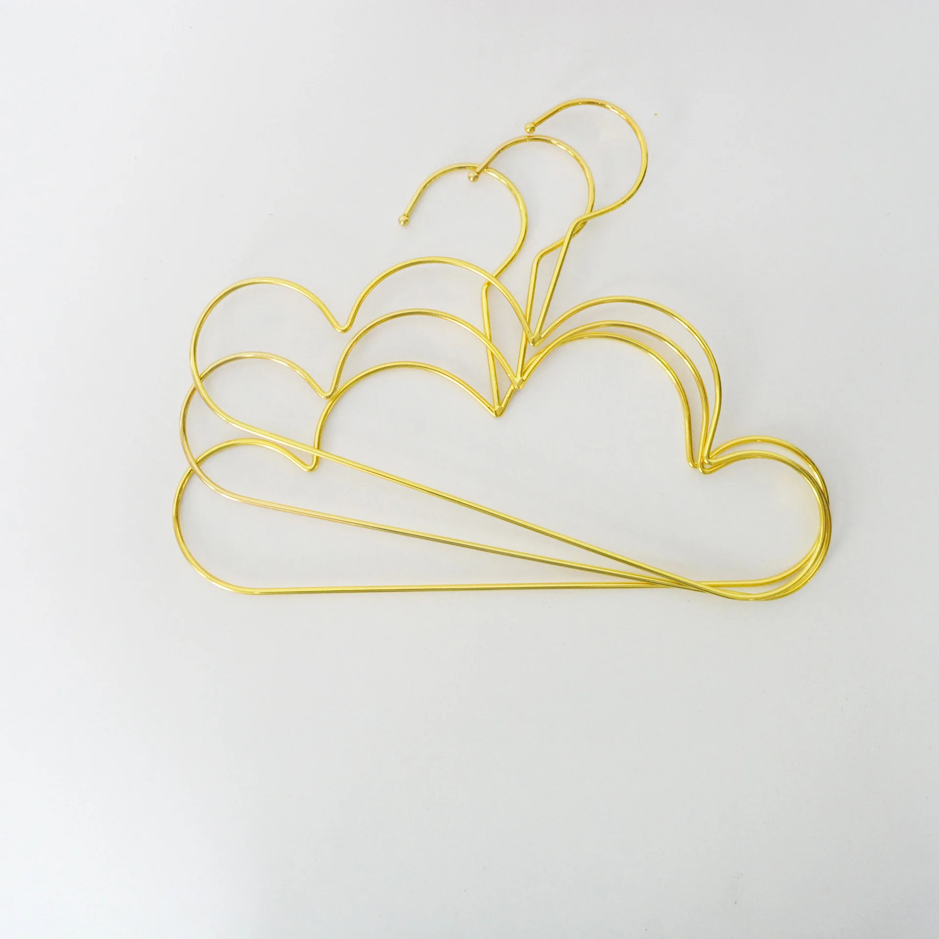 Factory Wholesale Boutique Gold Children Coat Size Cute Cloud Shape Small Hangers Kids Hanger For Clothing Store Kids