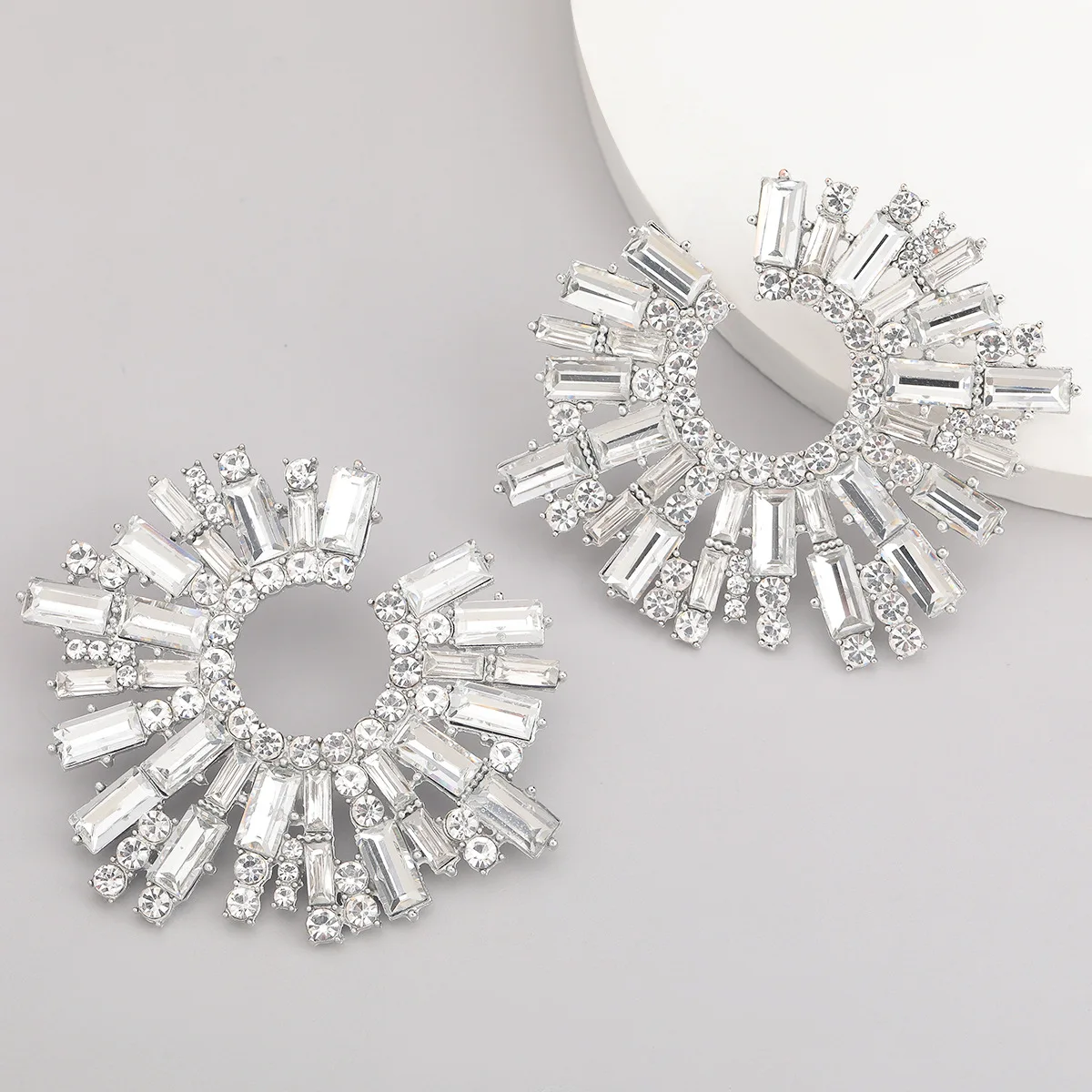 2024  Fashion AB Color Big Stud Rhinestone Earrings For Women Statement Earrings