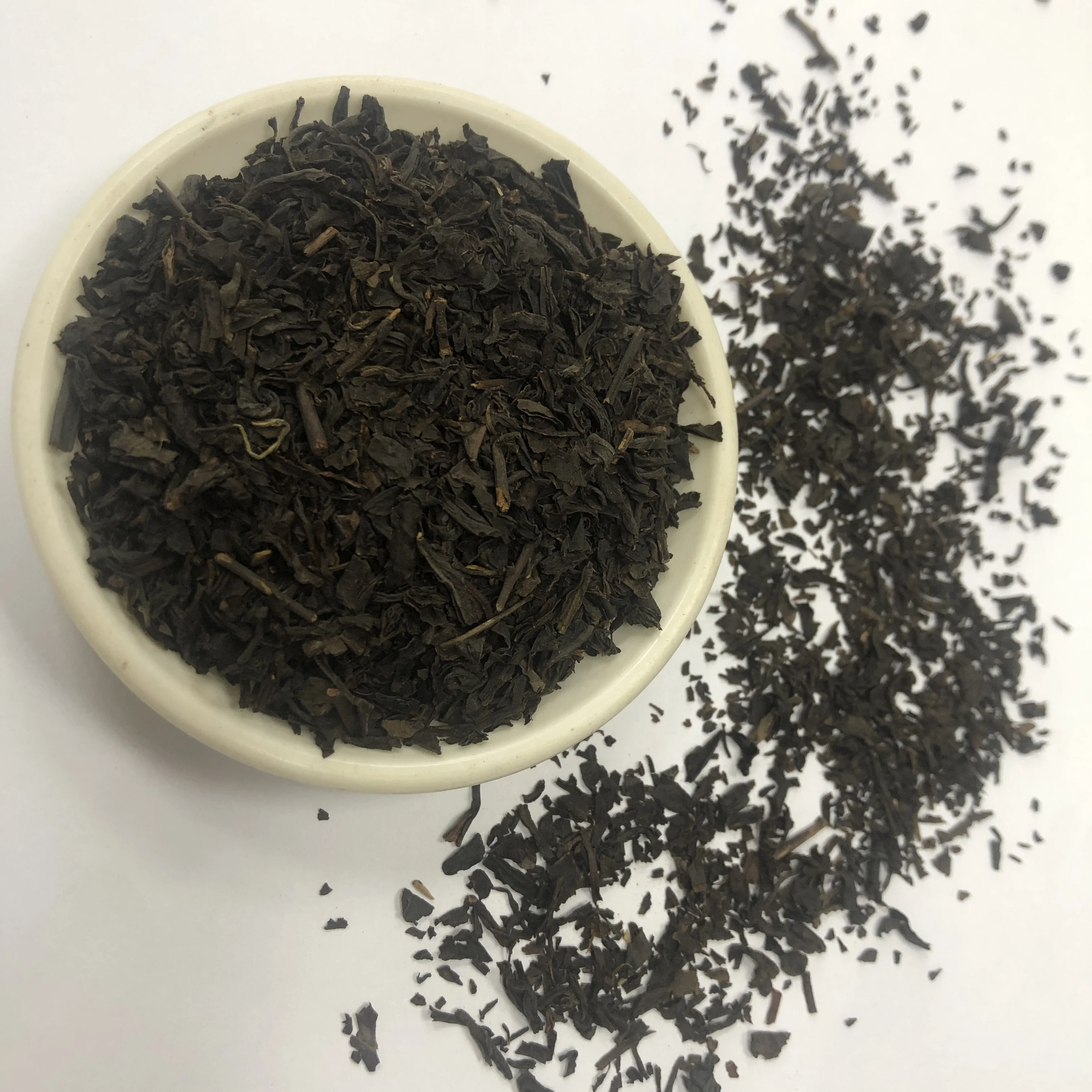 Yunnan black OP chinese black tea with high quality and factory price base tea for blending black tea