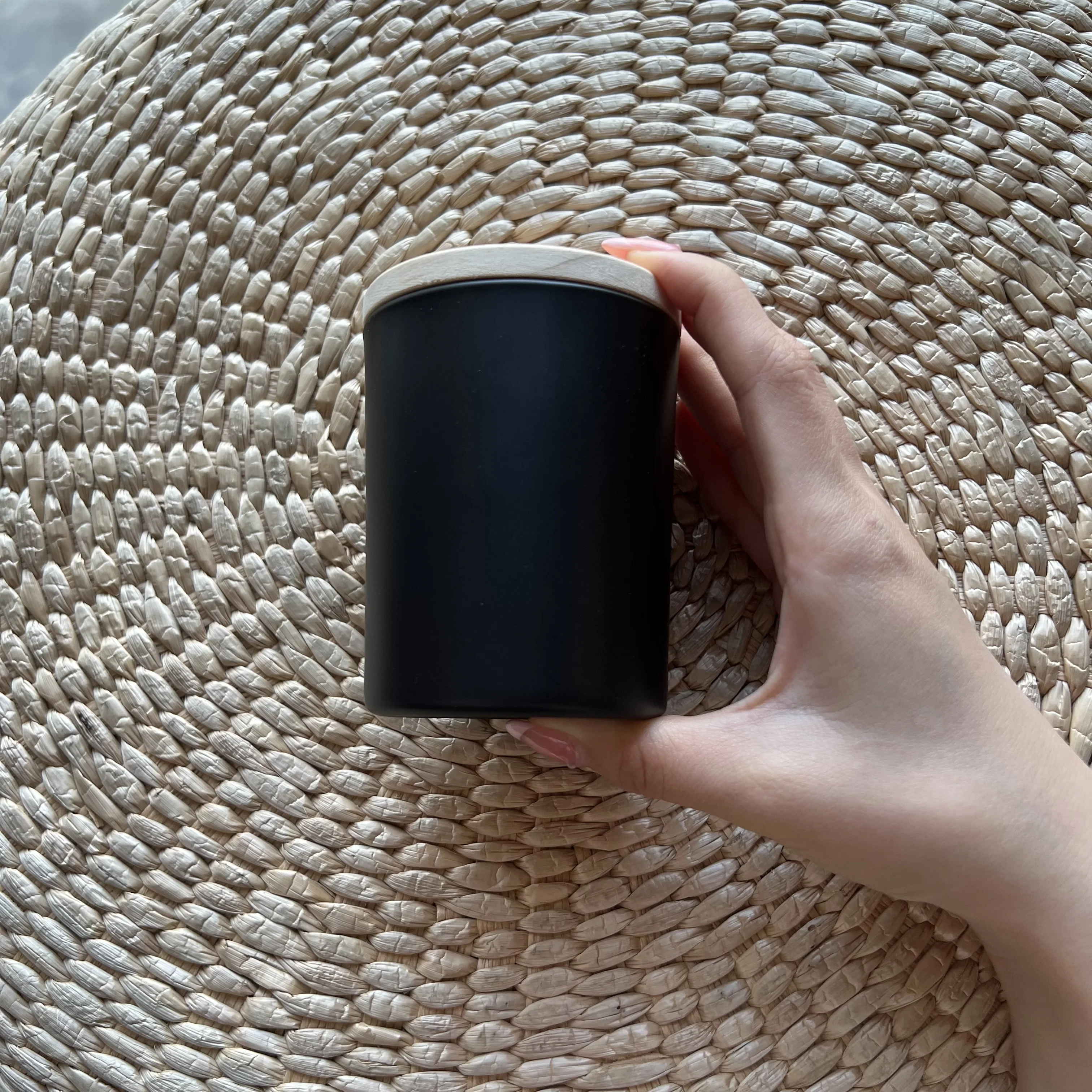 Wholesale black glass candle jar with lid 8oz 10oz 14oz custom logo glass jars for candle making