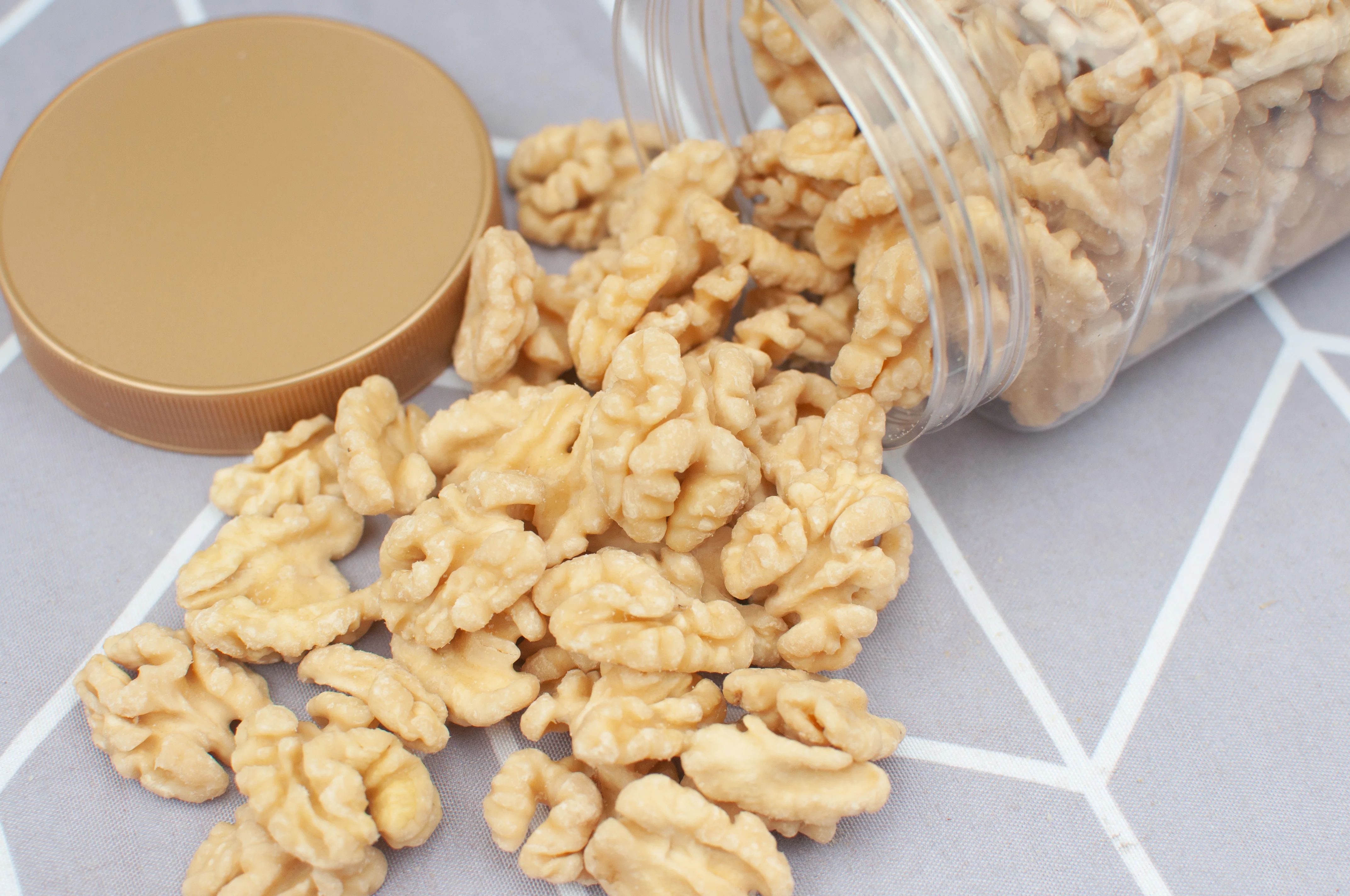 High quality wholesale walnut kernels without additives Organic fresh walnuts kernel 20g-1000g Customised