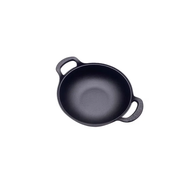Wholesale Factory Stock 20cm Double Iron Handle Cast iron Casserole Cooking Pot With Wood Lid For Home Restaurant Cooking