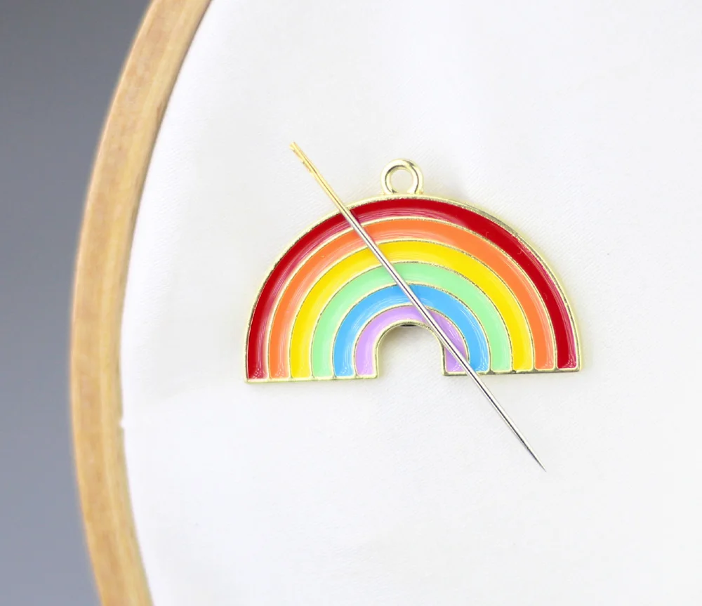 High quality Double magnets needle minder  Enamel Pin Holder