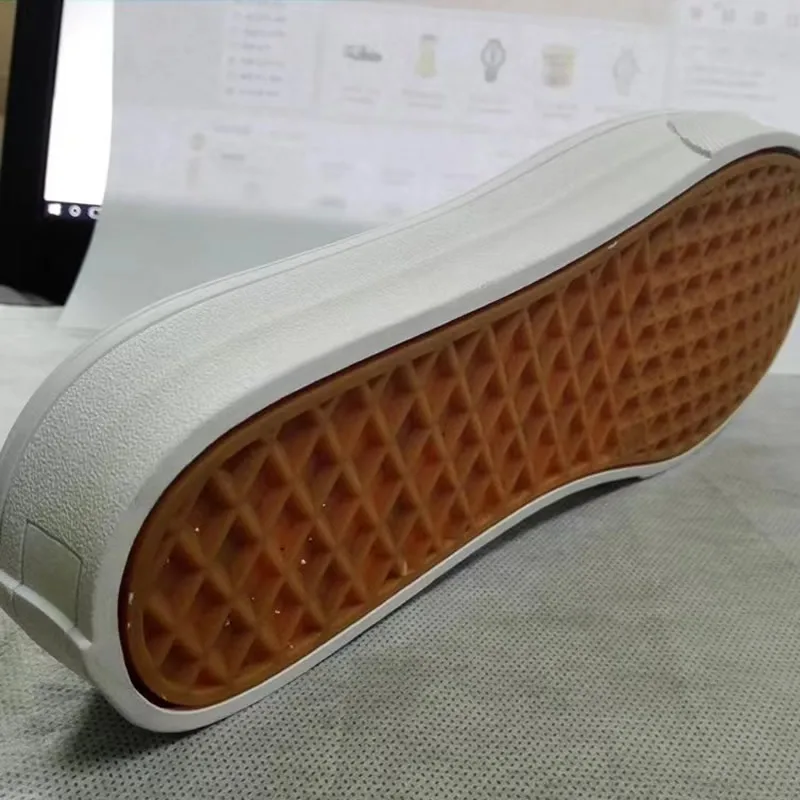 Factory manufacture of rubber soles