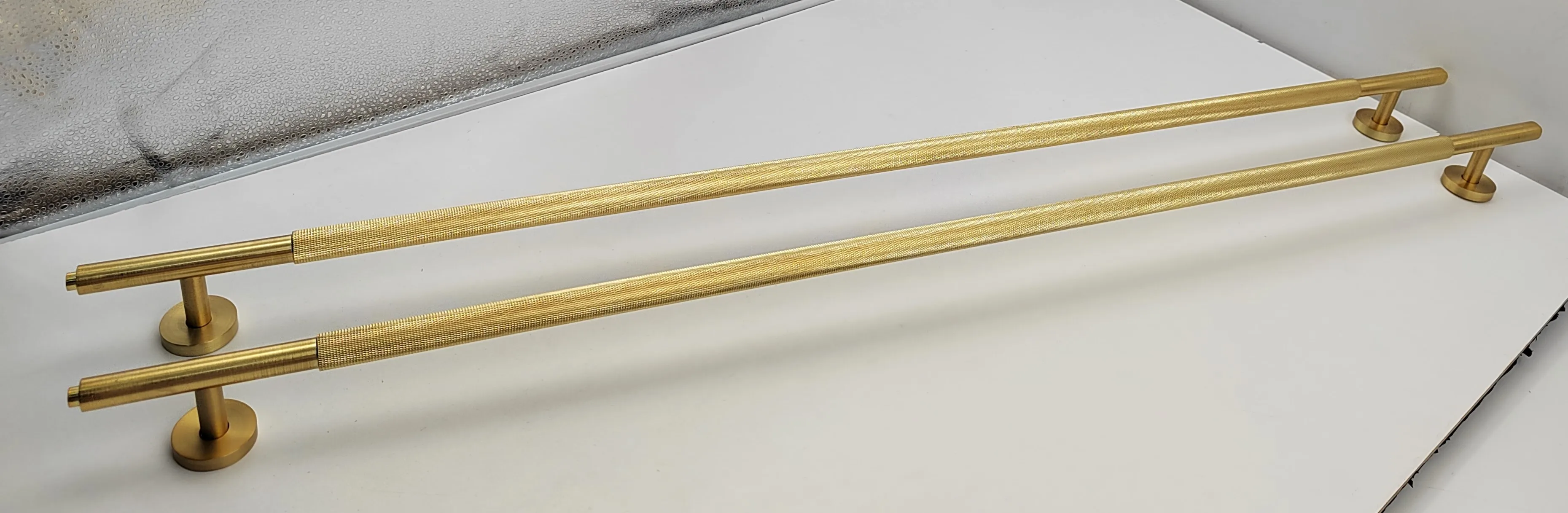 Racer Factory Customized Luxury Solid Brass Villa Wooden Door Handle Push Pull Glass Front Door Handle For Hotel