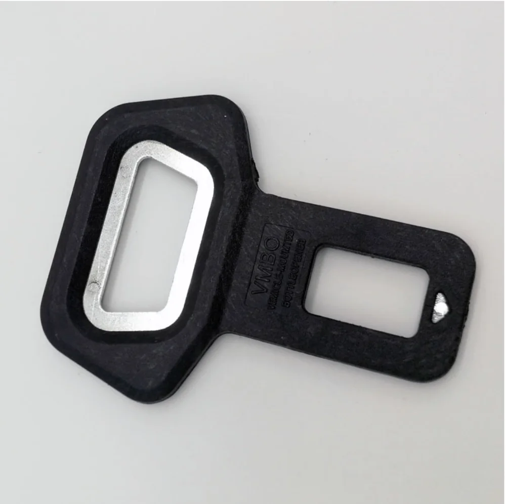 Multifunctional key chain Universal  Vehicle Mounted  Car Seat Belt Buckles Bottle Opener
