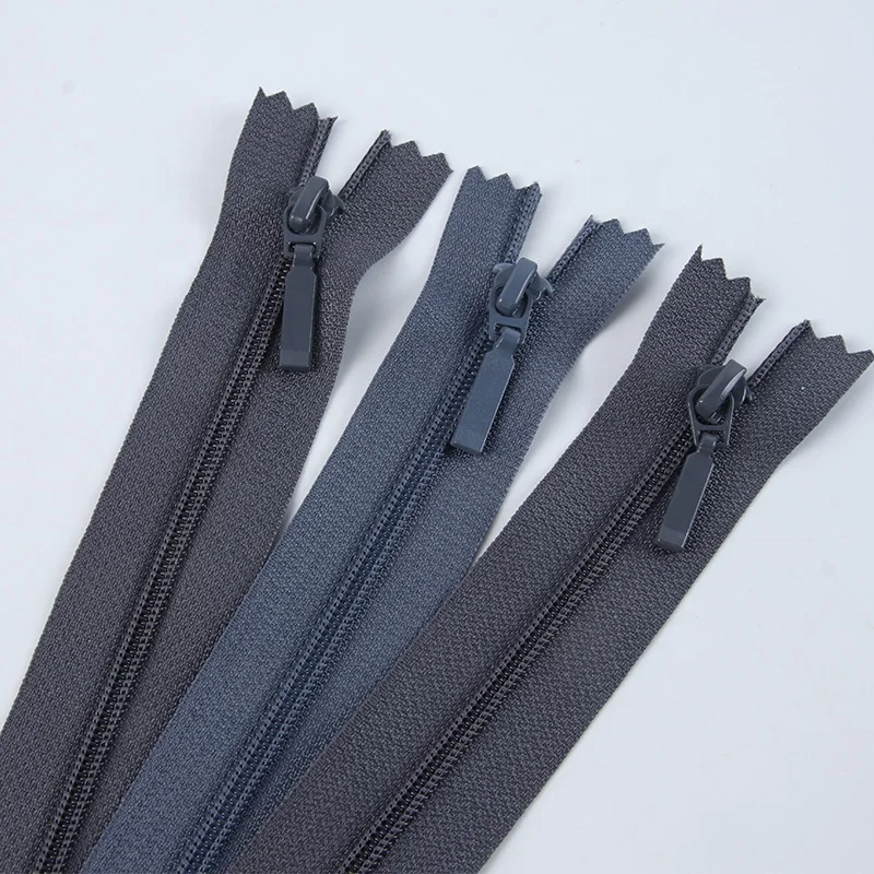 Twisted zipper nylon tape for garment bags fermeture eclair #3 DTM sliders close end nylon zippers