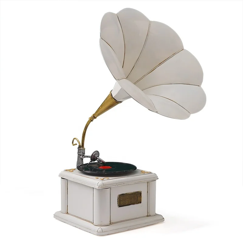CY046 Classic Design Gramophone Hot Selling Music Box Big Size Iron Retro Phonograph Model For Coffee Shop Decoration