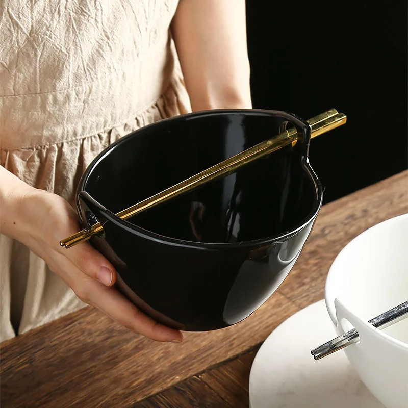 6.8 inch Ceramic noodle bowl with chopsticks Japanese white black stoneware custom round serving cereal ramen bowl