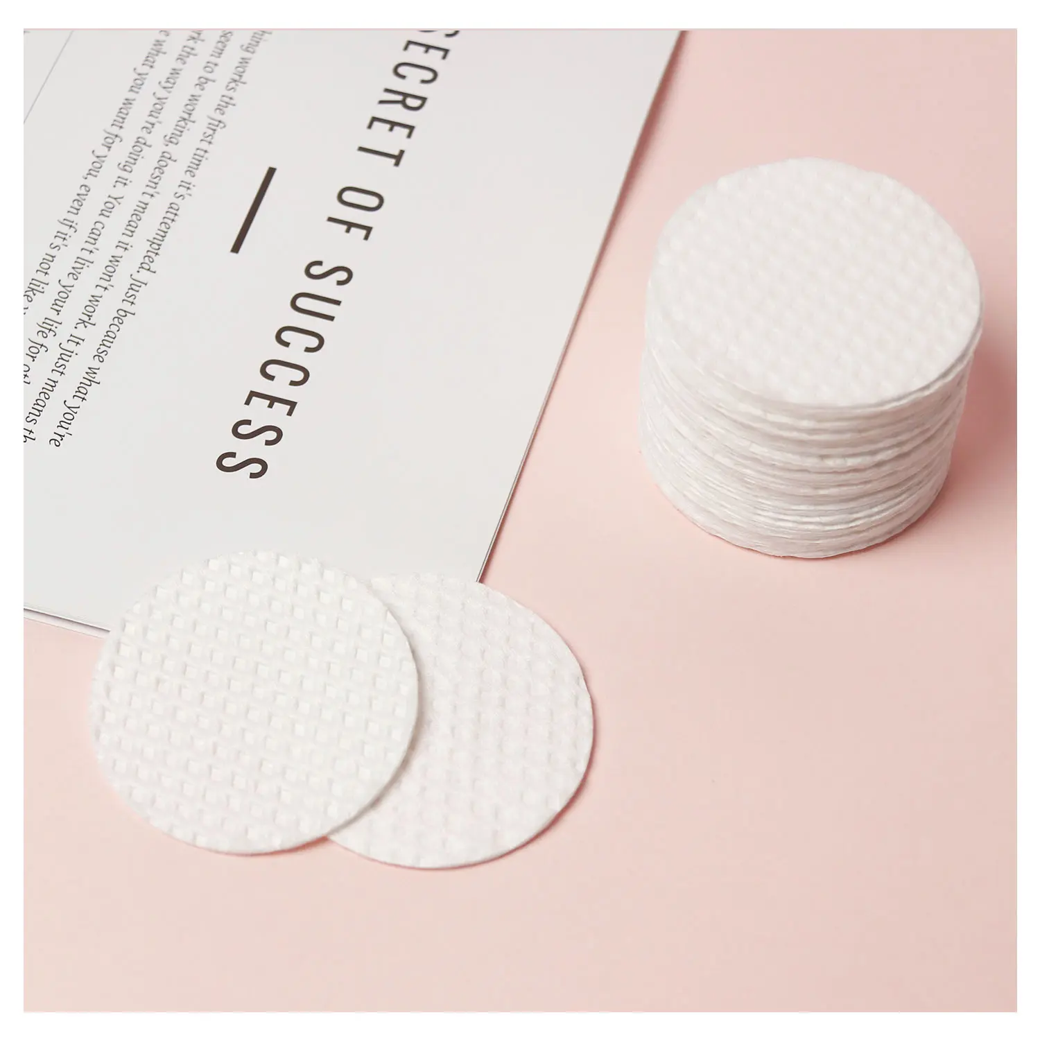 Wholesale Eco-Friendly Round Cotton Pads for Facial Cleaning Makeup & Skin Care OEM Accepted Remover Pads