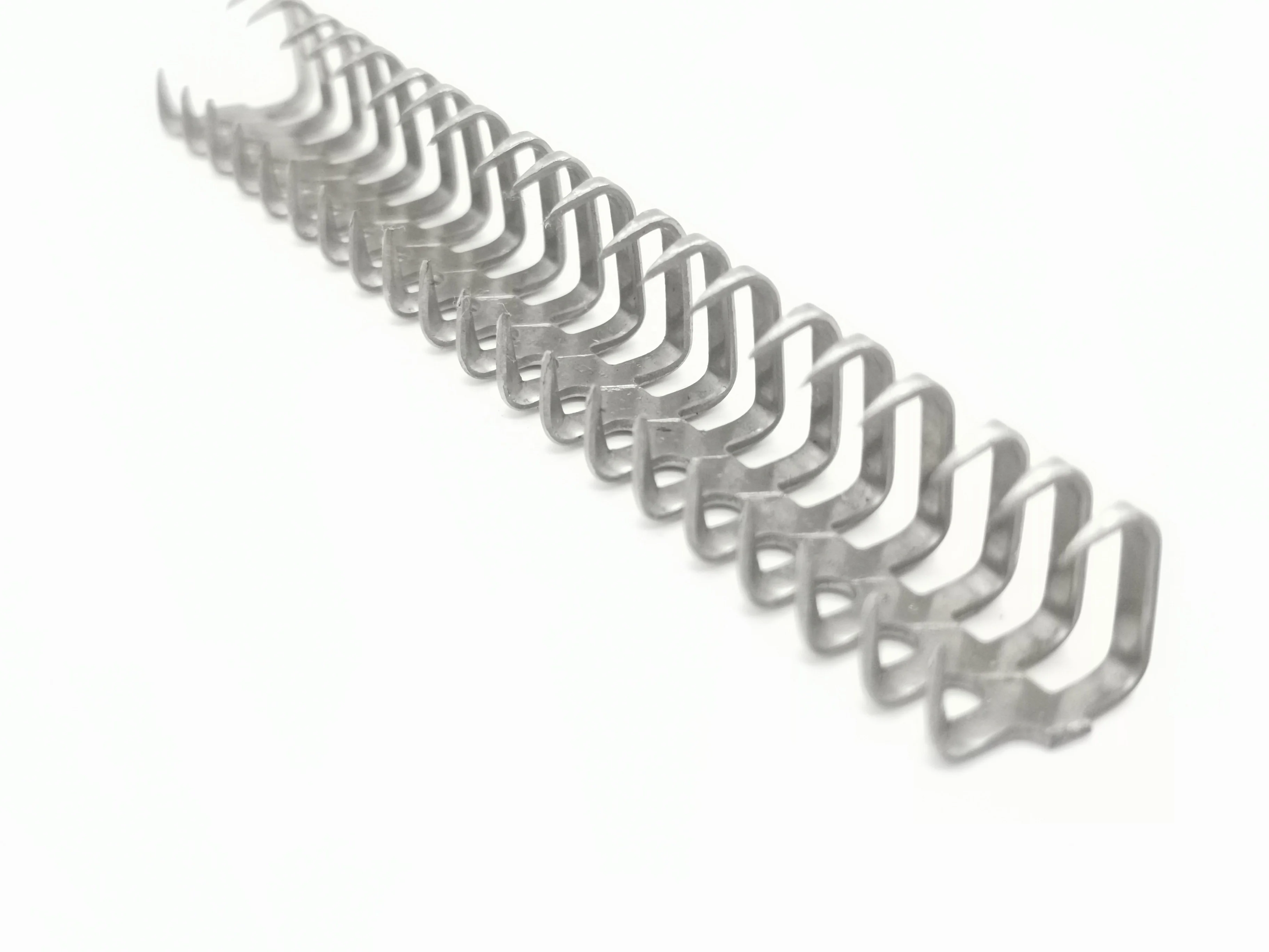 N0.55 Industrial Alligator Staple Fastening System Carbon Steel Conveyor Belt Lacing with Zinc Plated Rivets and Bolts