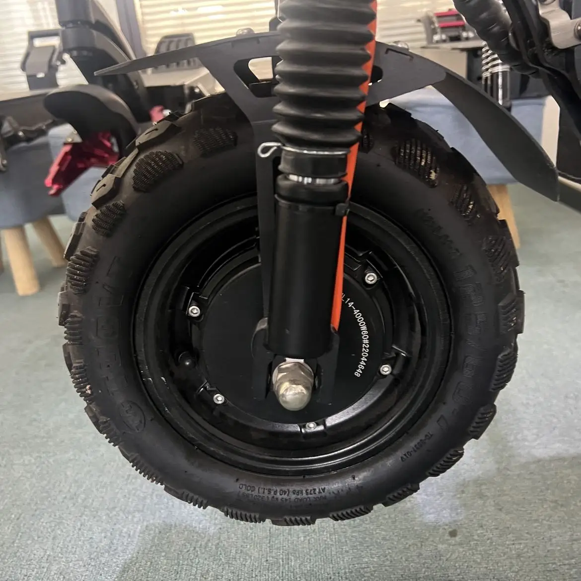 Big Power High Speed 8000W 10000W 15000W Dual Motor Scooter Oil Brake 14inch 30-100Ah 72V Electric Adult Scooter