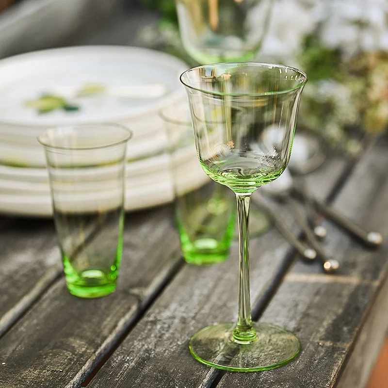 Fancy Luxury Hand Blown Long Stem Wine Glass Cup Wedding Green Colored Wine Glasses