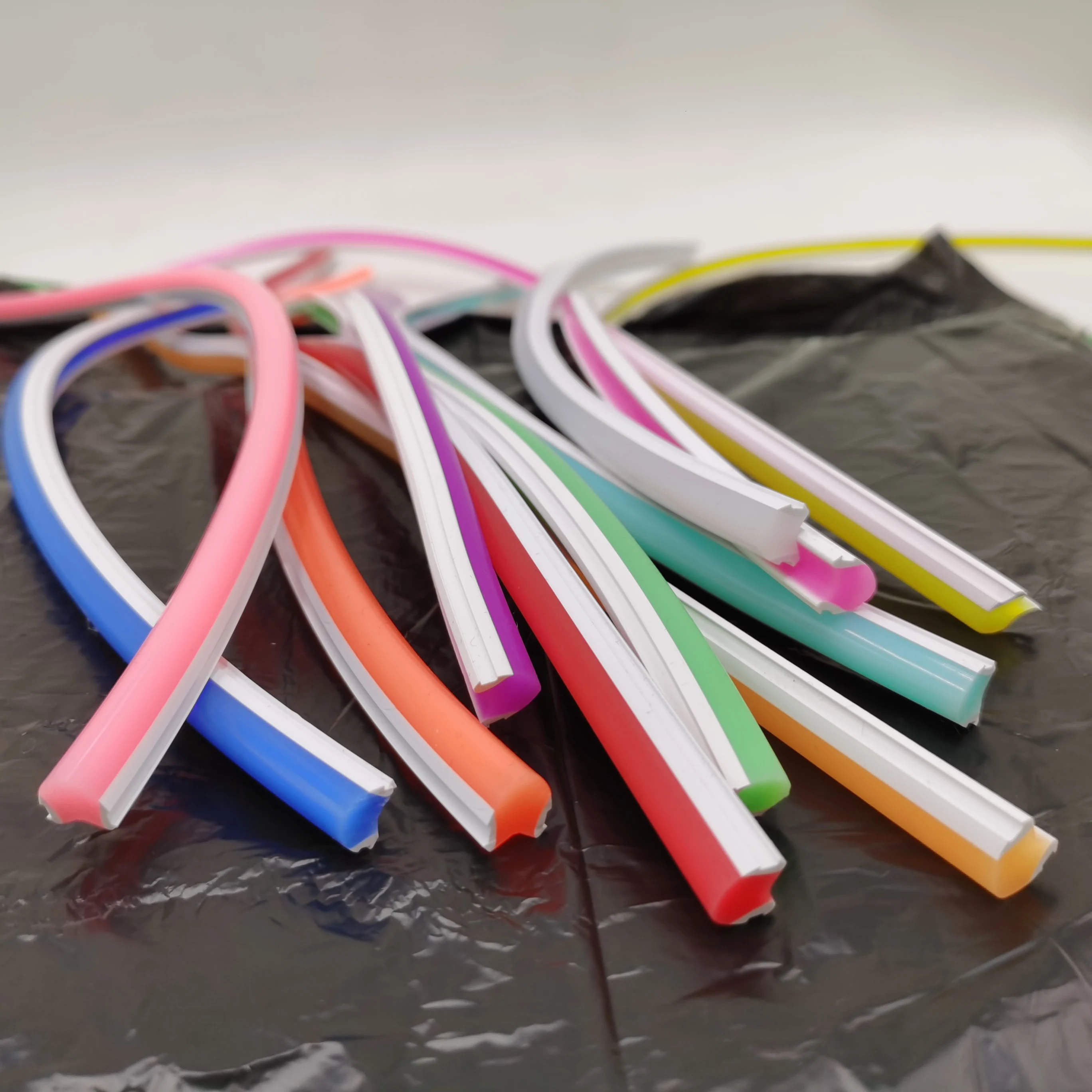 Easy to install 12V waterproof IP43 6mm/8mm/12mm silicone separation neon led for neon signs