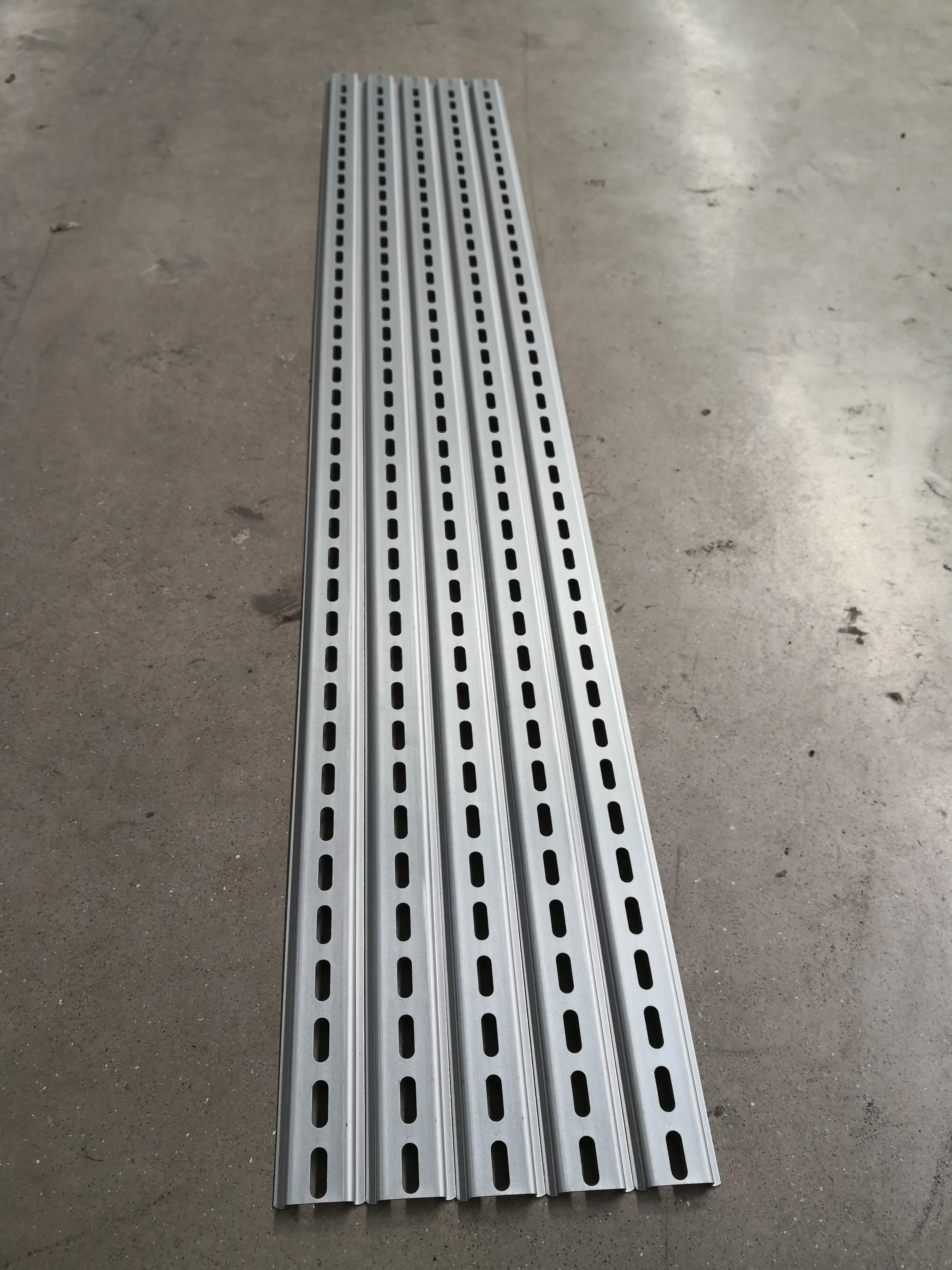 din rail channel roll forming machine for electric mountable rail distribution box mounting