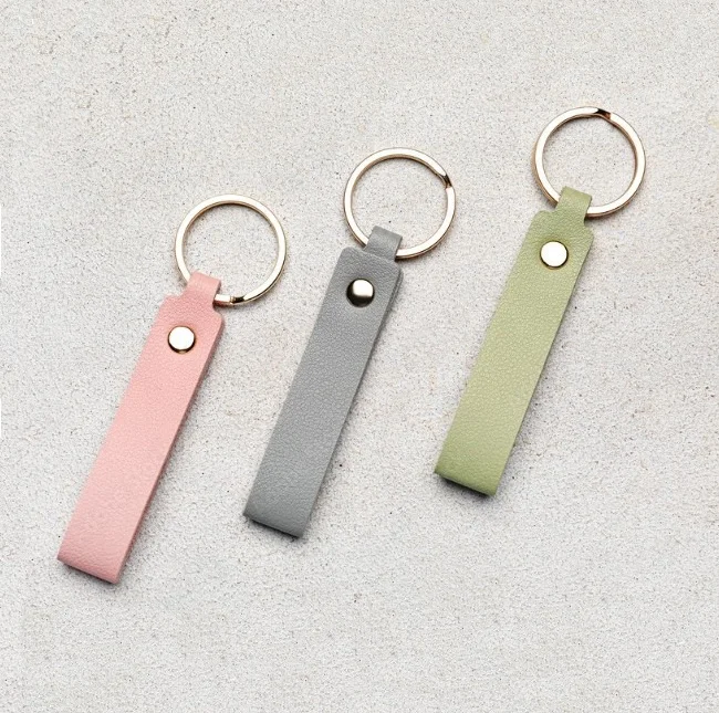 Promotional Car Accessories Custom Light Luxury Sublimation Car Laser Logo Designer Blank Leather Keyring Keychain for Cars Key