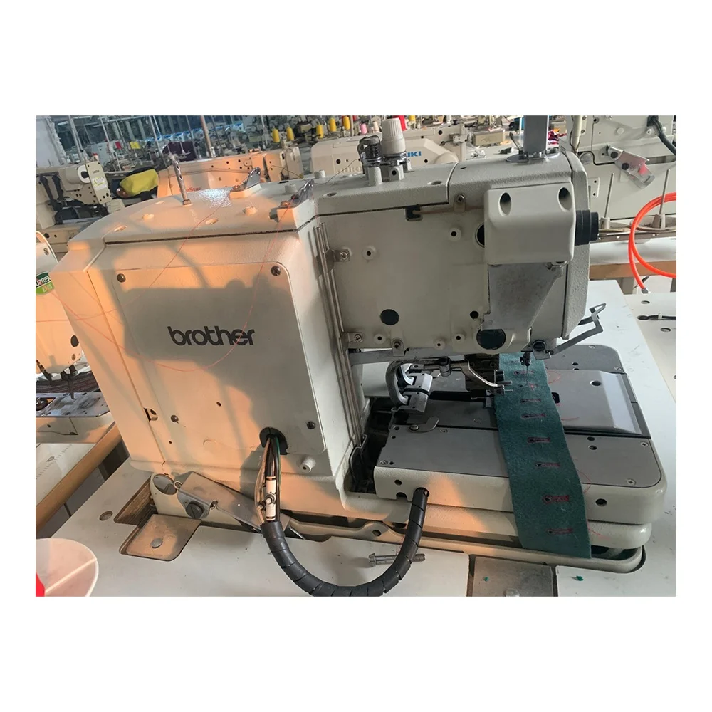 Industrial Brother 9820  Hot Sale Mechanical Type Eyelet Button Hole Perforate Punching Eyelet Machine