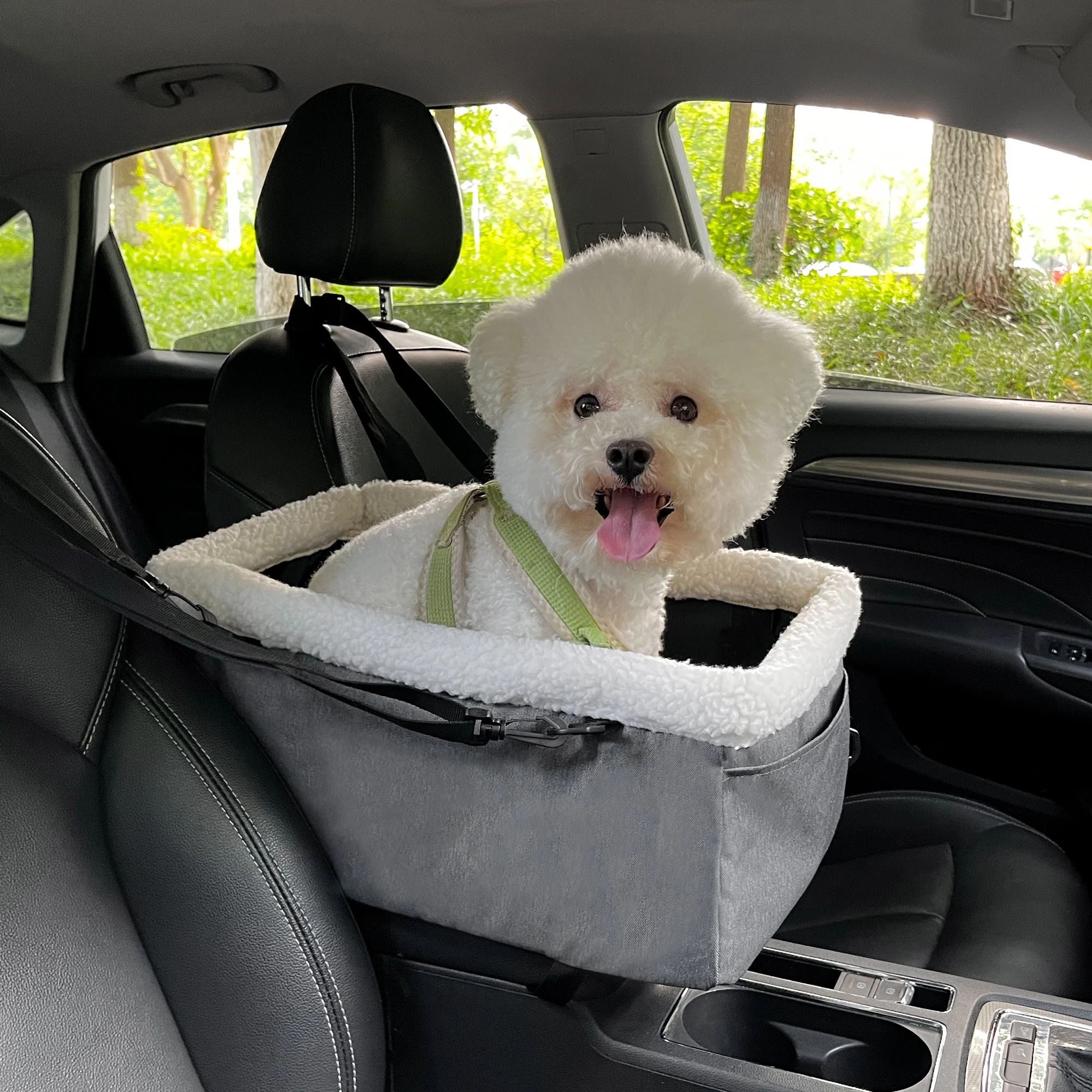 Geerduo Pet Customize OEM ODM Portable Pet Dog Cat Car Center Console Booster Seat For Small Dogs