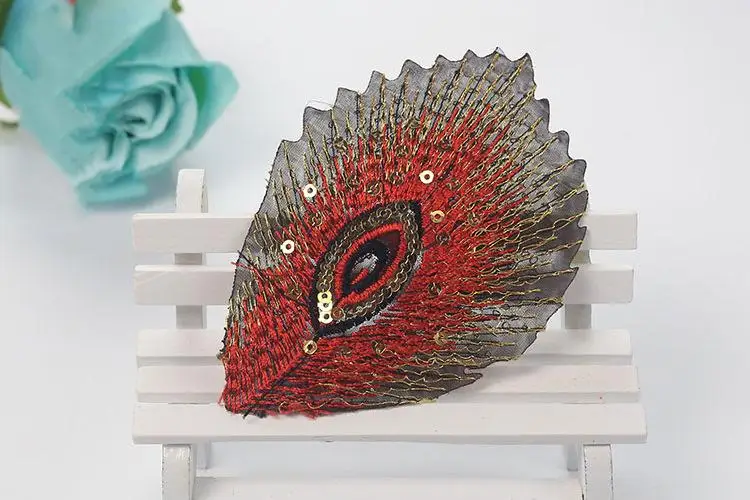 Wholesale cheap iron on ostrich feathers and eye patch 4 inch heat press peacock feather embroidered patches for clothing dress