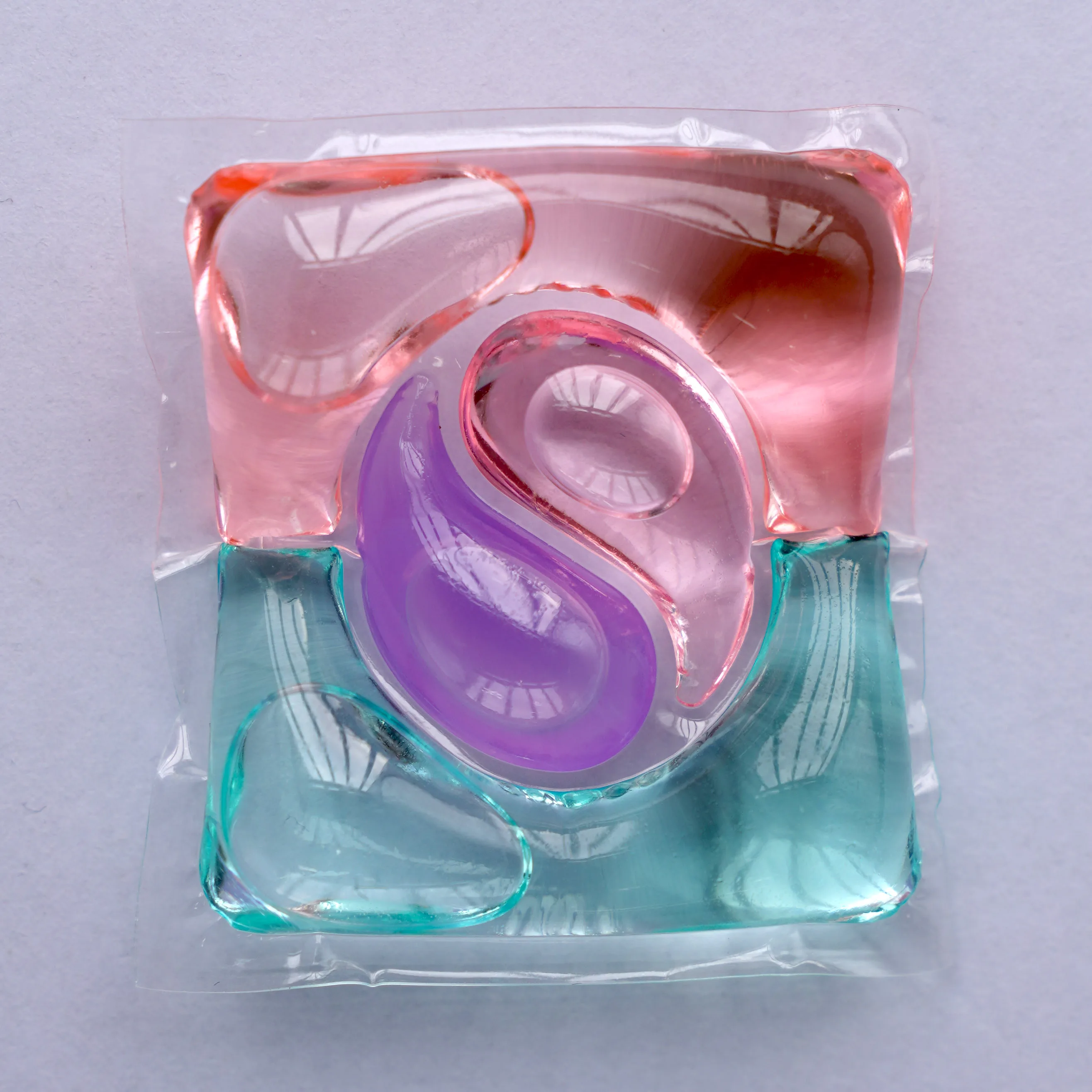 OBM/OEM 4 in 1 Competitive Price Laundry Pods washing capsules detergent for Clothes Manufacturer