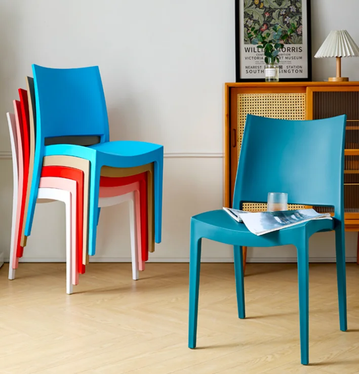 Amazon Hot Selling Contemporary Modern Molded Plastic Stacking Dining Chairs